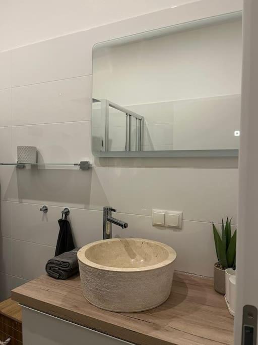 New Design Wohnung-Wien Exterior foto